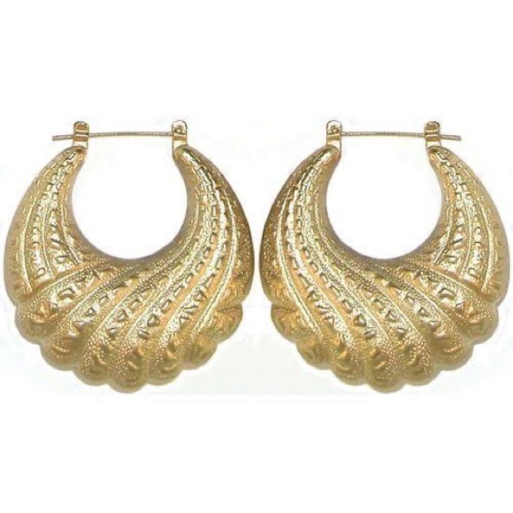 Meet your Posher, Yolanda